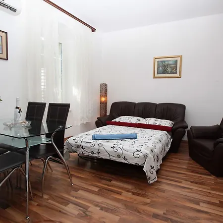 Apartment Marineta 8
